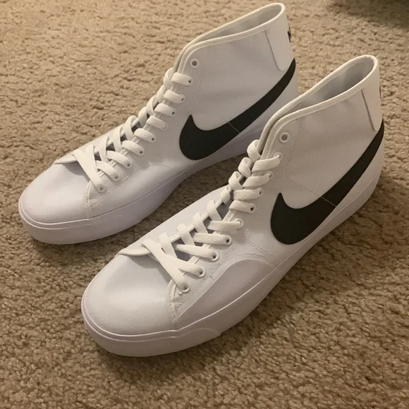 NWT Nike SB Blazer Court White/White Size 12 Nike SB blazer court white canvas sneakers | Mercari main image 4